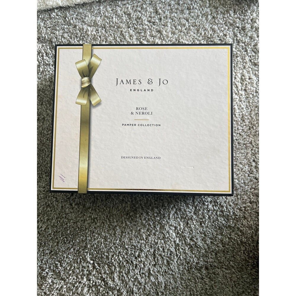 Rose and Neroli Pamper Collection